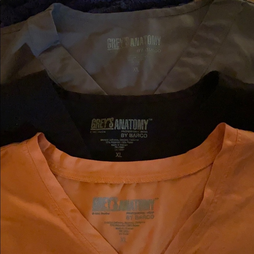 Greys Anatomy Mock Scrub Top Lot of 4!
